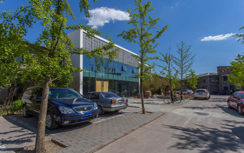 东风艺术区侧立面